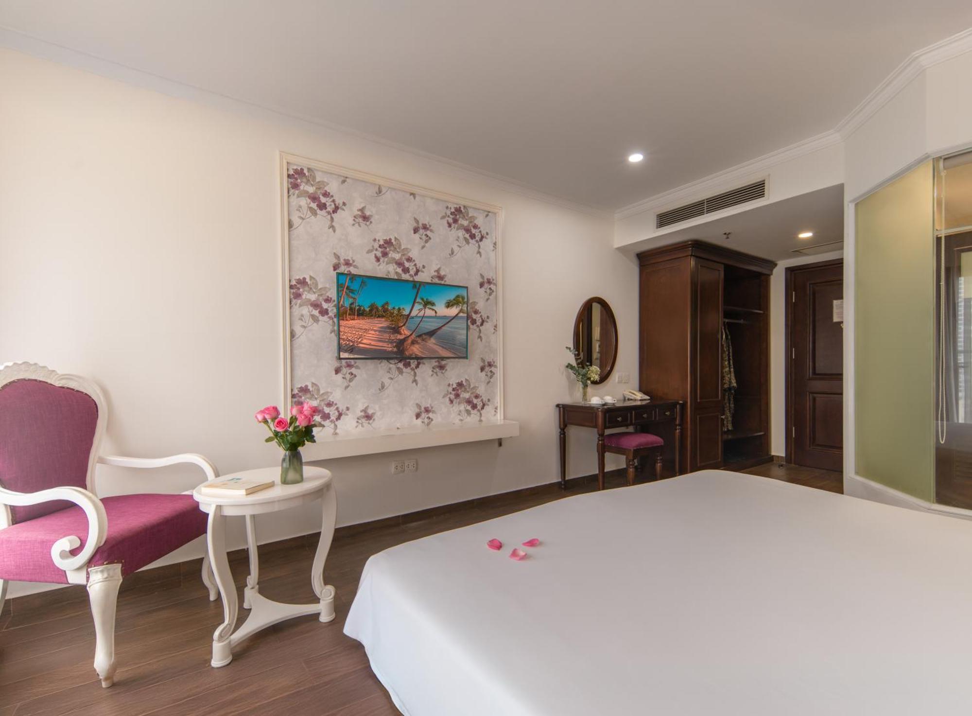 Bonjour Nha Trang Hotel Exterior foto