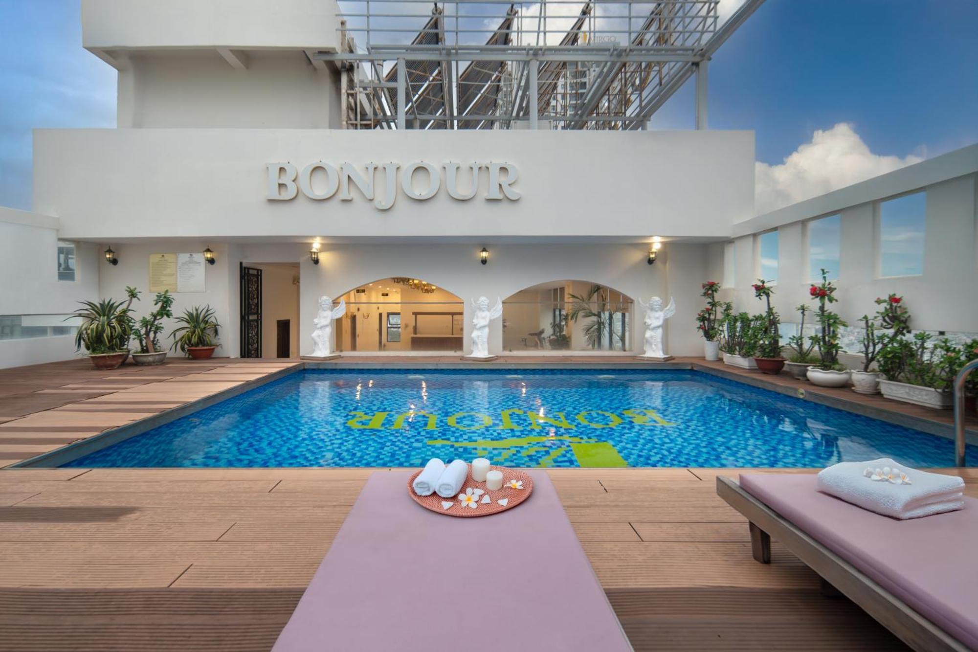 Bonjour Nha Trang Hotel Exterior foto